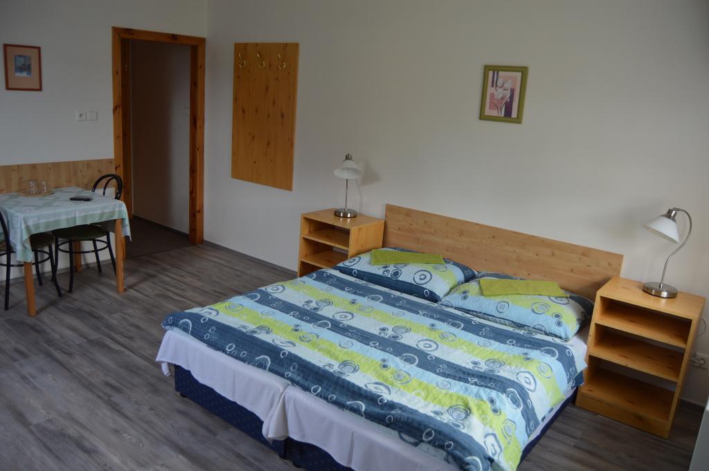 Penzion U Pily Paseky nad Jizerou Quarto foto