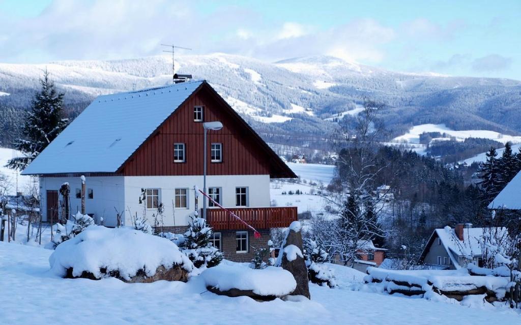 Penzion U Pily Paseky nad Jizerou Exterior foto